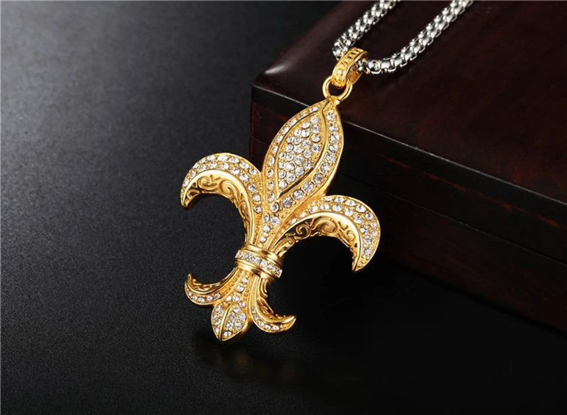 product-Stainless Steel Crusader Flower Diamond Pendant For Men And Women-BEYALY-img