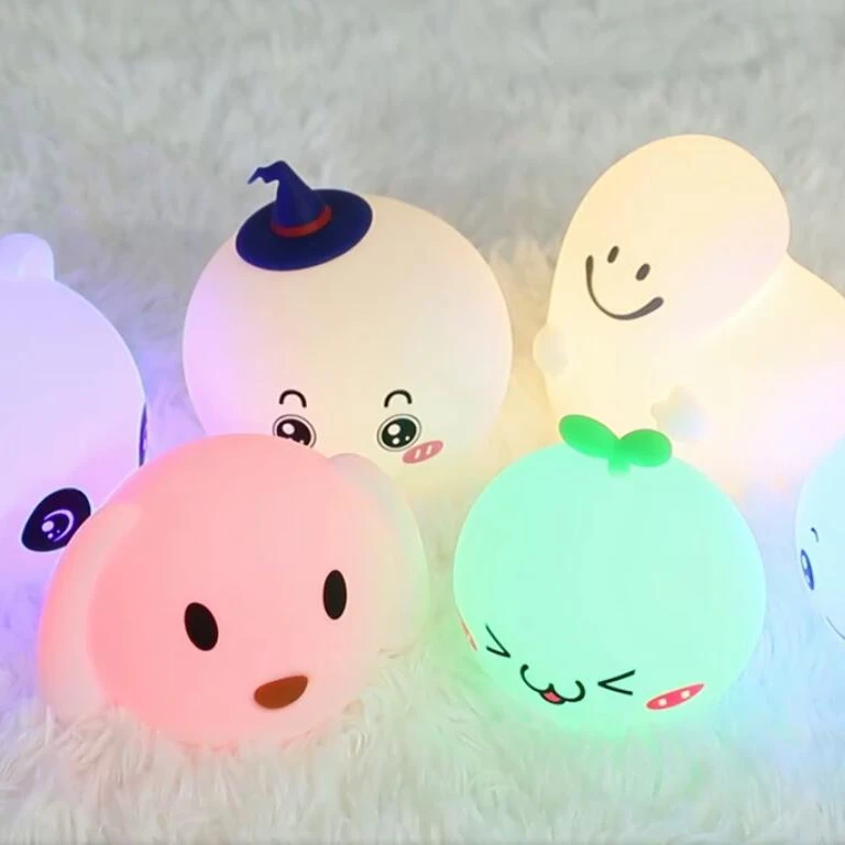 Cute silicone night light with sensor  led lights silicone kids baby night light