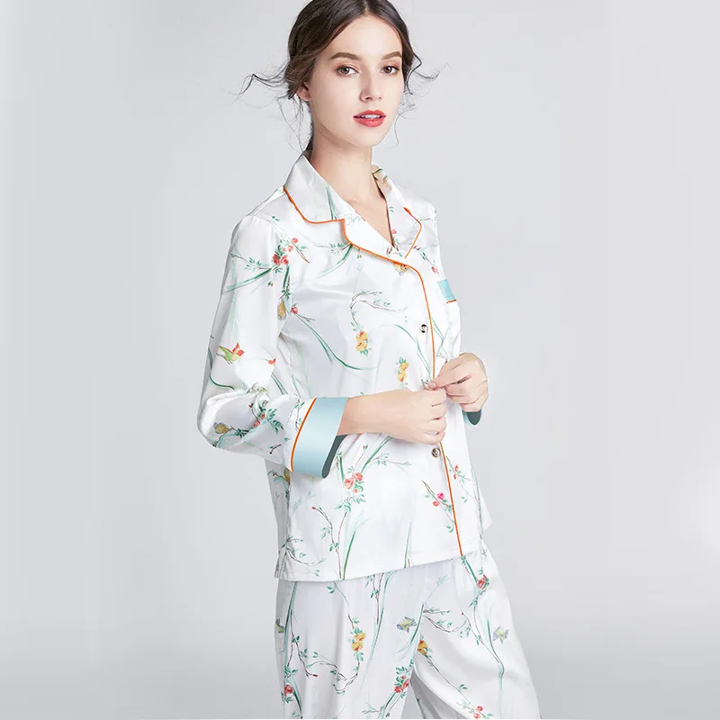 
Thin ice silk printed long-sleeved casual home service suits can be worn outside women 