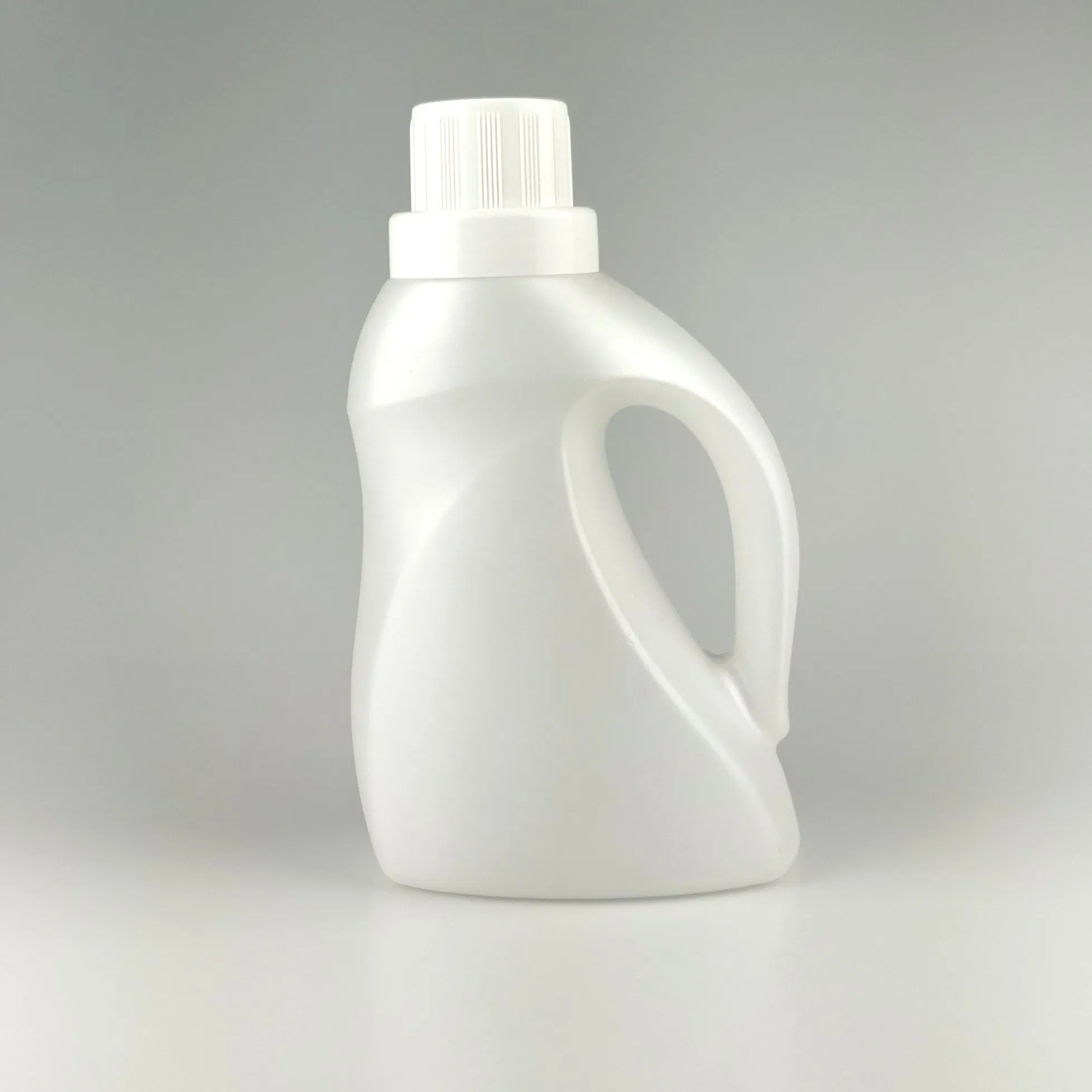 New Empty Laundry Detergent Storage Plastic Bottle White Plastic