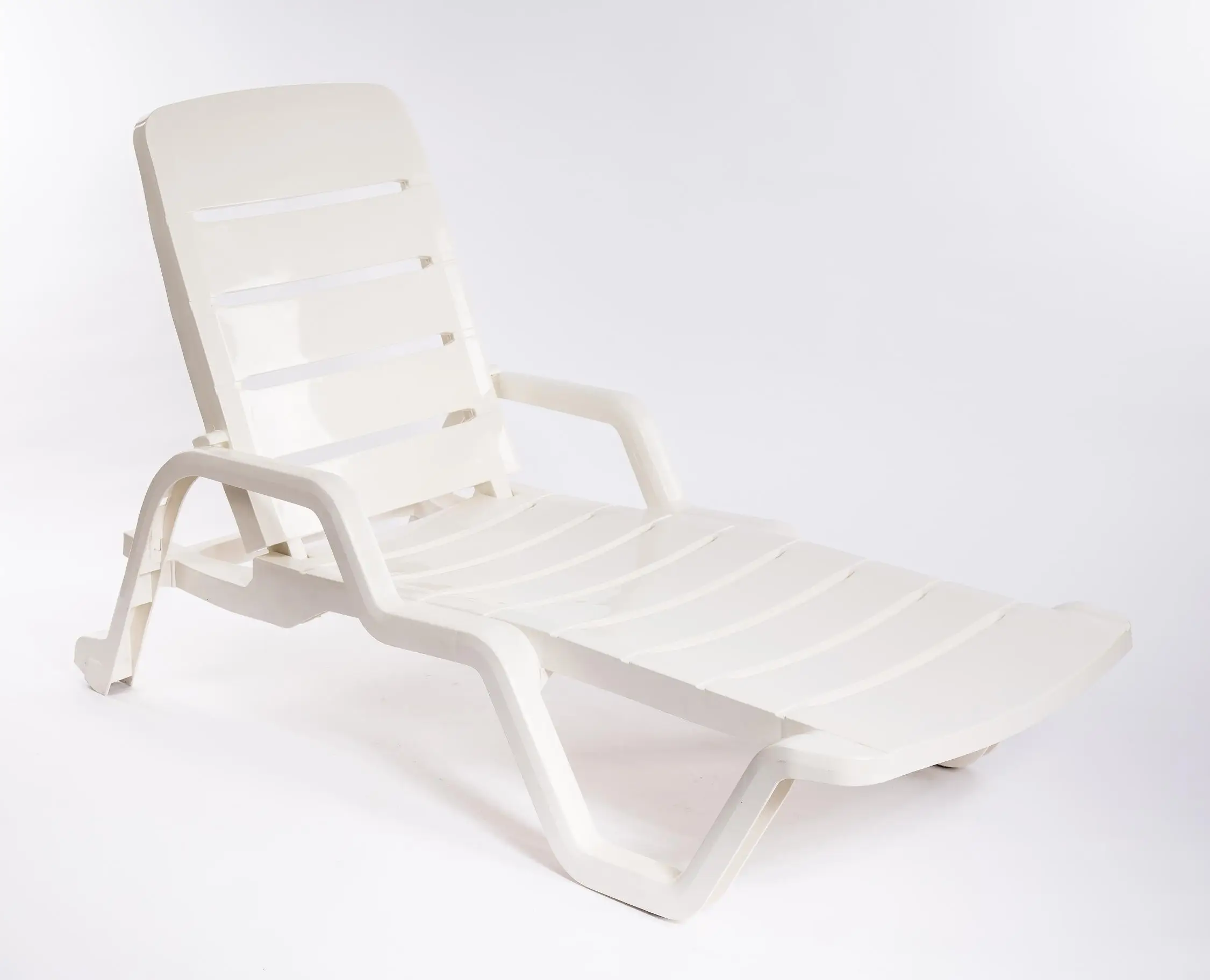 Degaulle Eco Friendly Cheap Freestanding 1 Person Plastic Lounge Chairs Buy Pool Chairs Sun