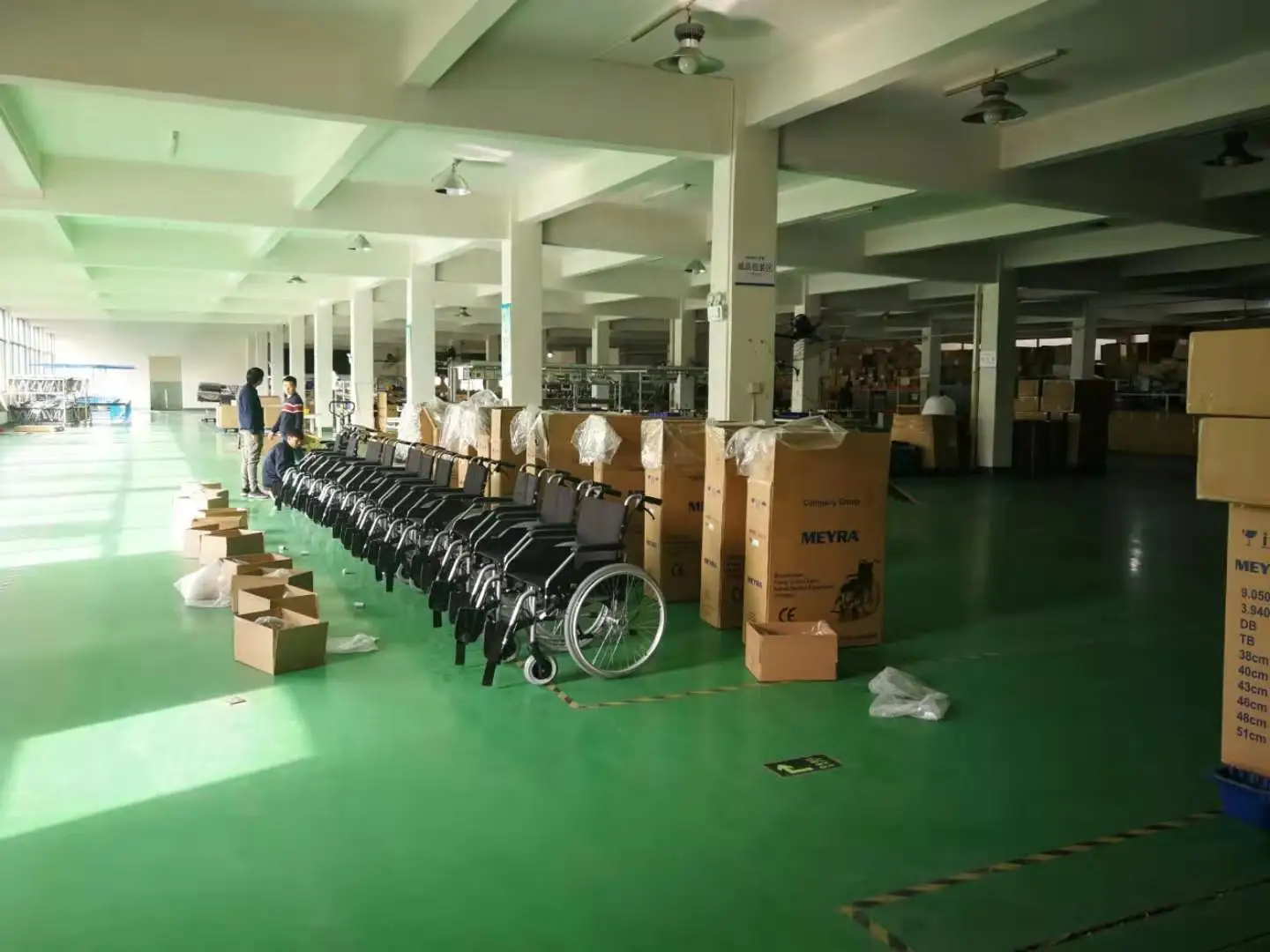 A47 Folding Reclinable Manual Wheelchair With Adjustable High And Reclining High Back For