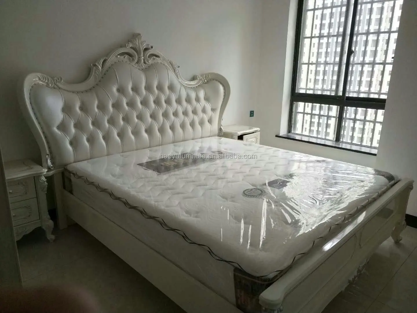 12720347148_1688708034