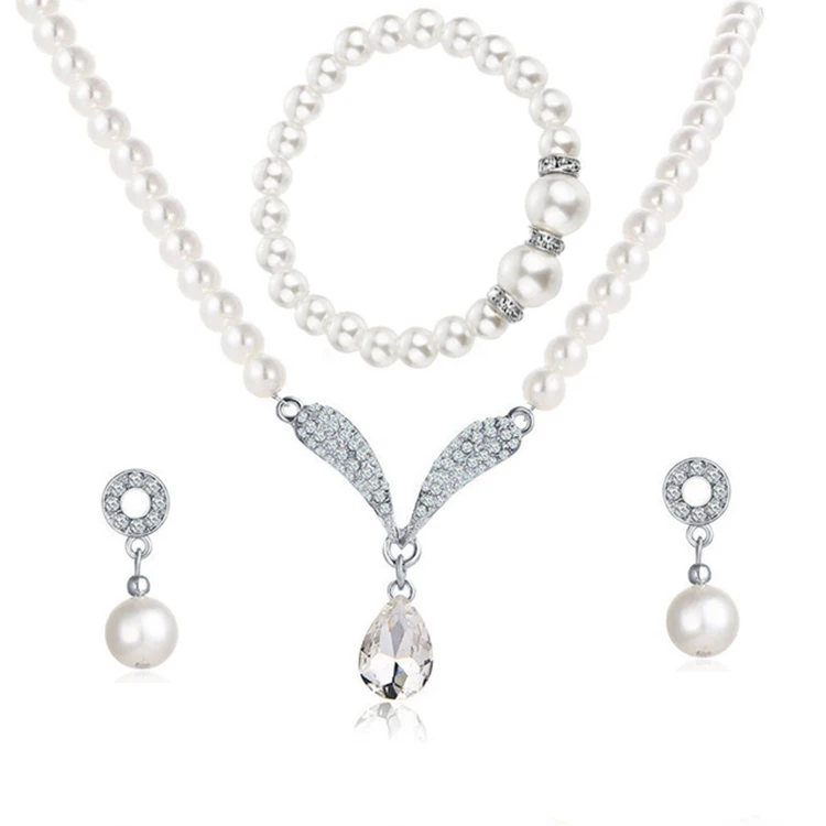 pearl and crystal jewelry