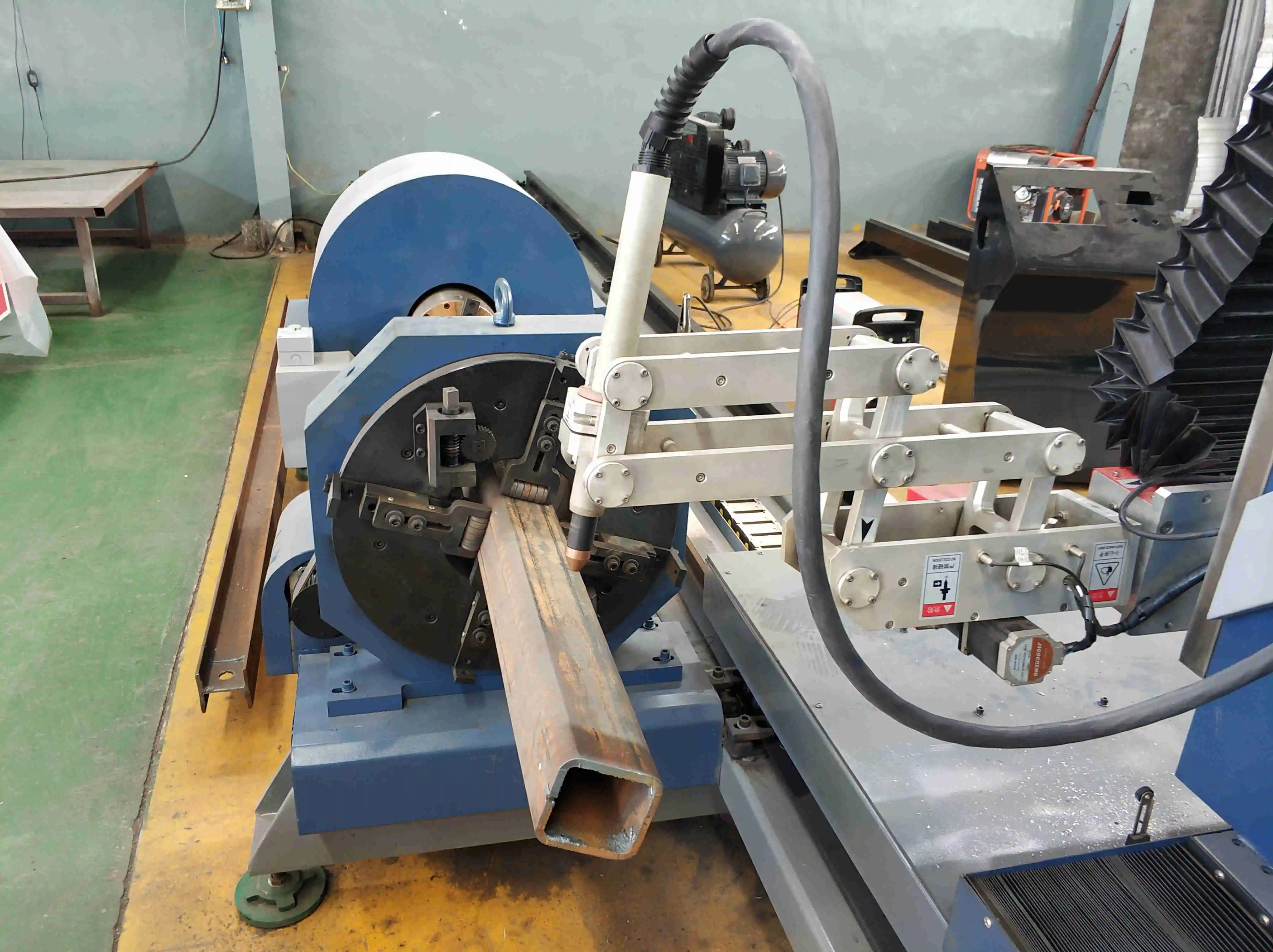 高品质气动电动卡盘等离子管切割机 6000毫米大尺寸钢