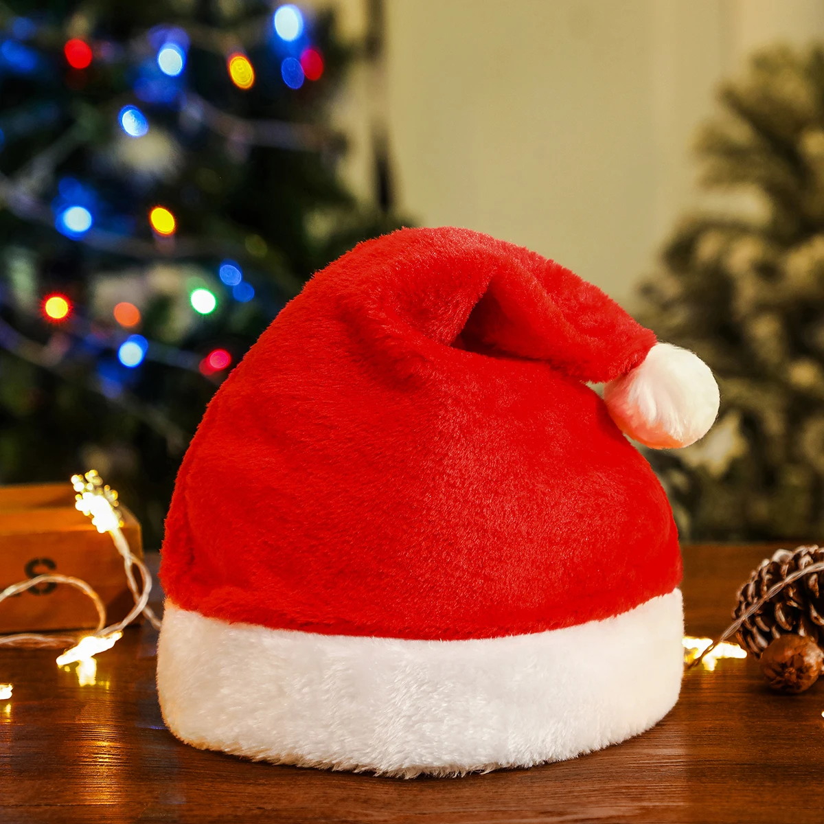 新的圣诞节短羽绒帽子成人刺绣儿童服装圣诞老人节日帽子装饰新年礼物