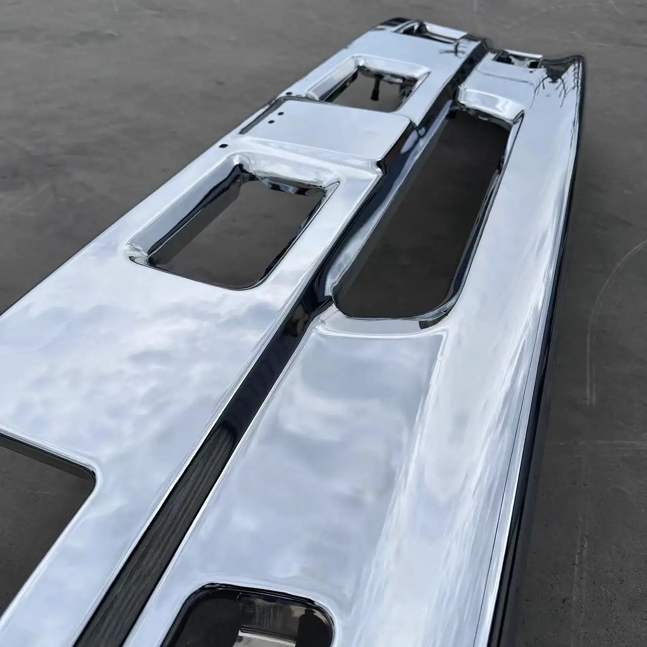 GHCD Hot Product/high Quality/factory Price Japanese Truck 1750/1950MM Universal Chrome-plated Bumper factory