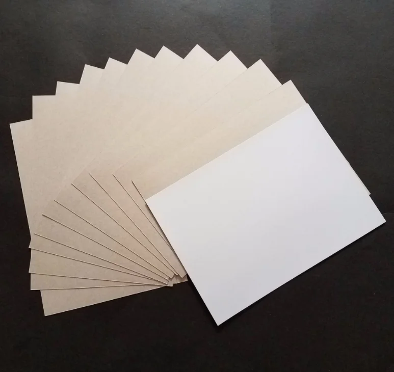 1 侧面涂层白纸板/涂布纸双面板,灰色背面用于包装制造商