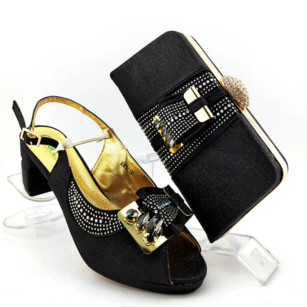 MM1110 BLACK-1.jpg