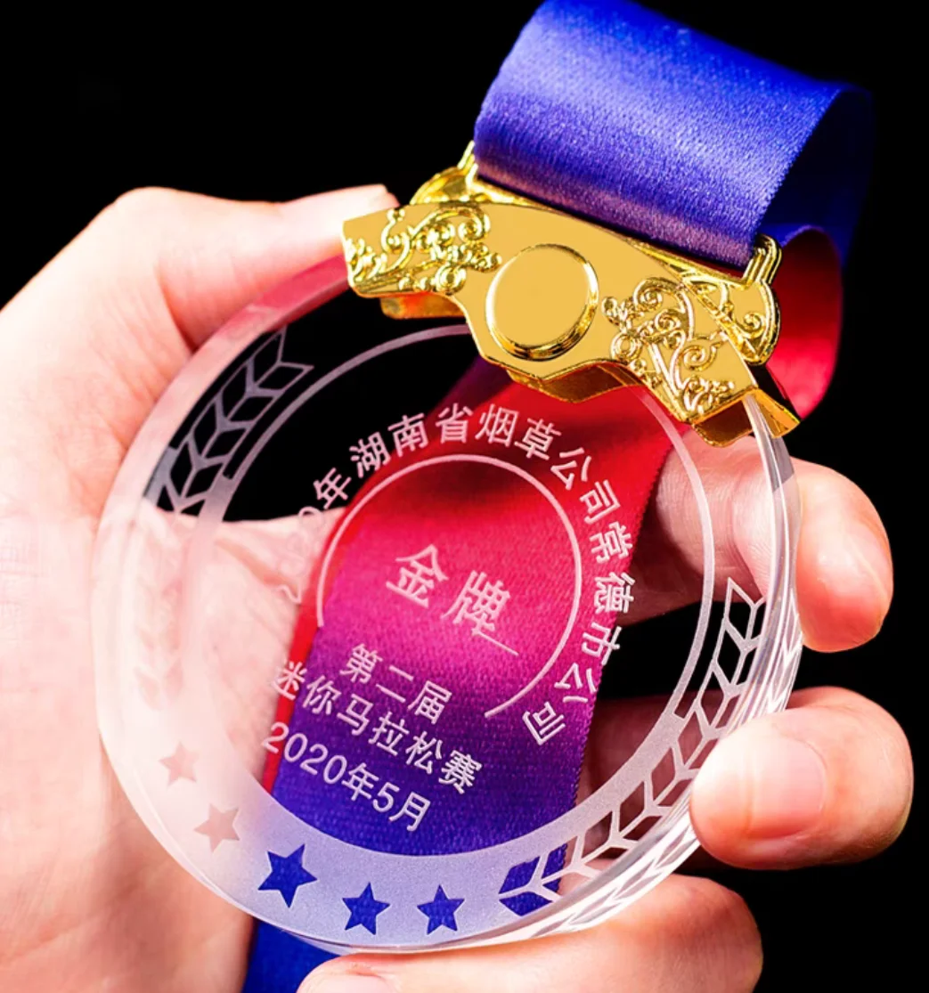 Sports trophy and medals customized crystal glass awards resin trophies metal trophies supplier