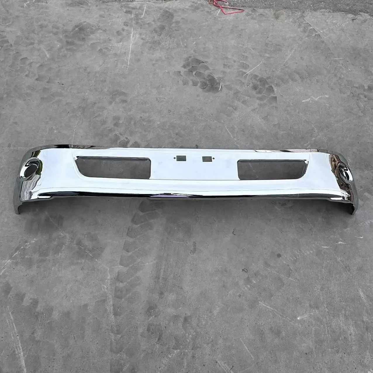 GHCD New Product /high Quality/factory Price Japaese Truck Hin 300 Wide Body Parts Chrome-plated Bumper supplier