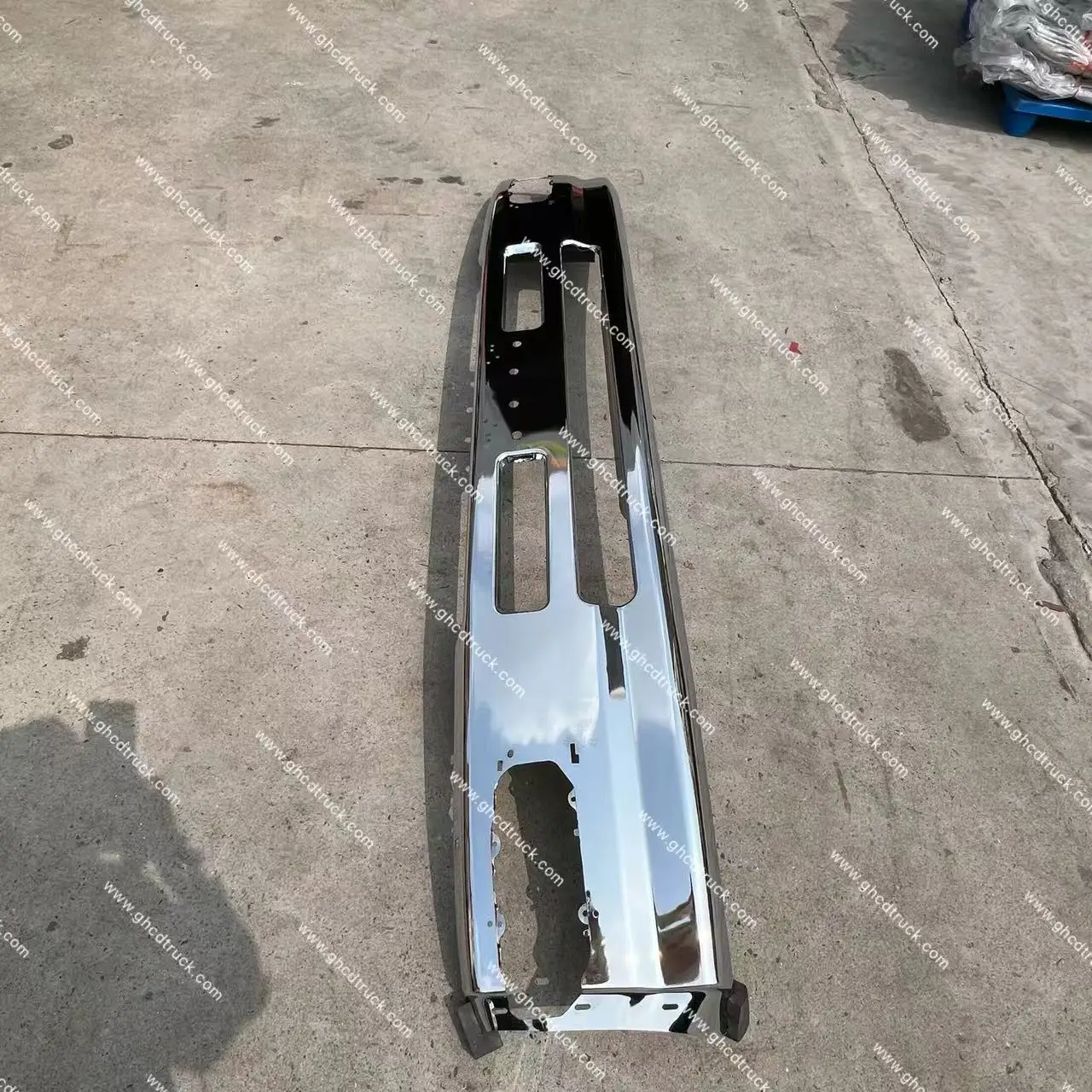 product ghcd high quality metal wide chrome long hole bumper new hot product for japanese truck compatible nissan pkb isuzu hino-2