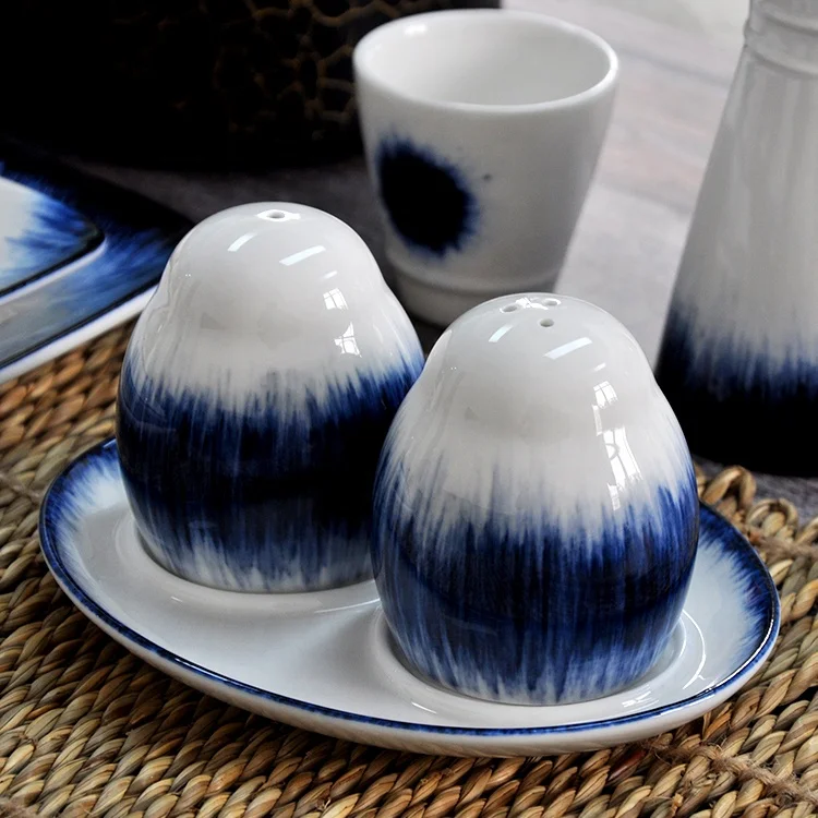 salt and pepper shakers ceramic