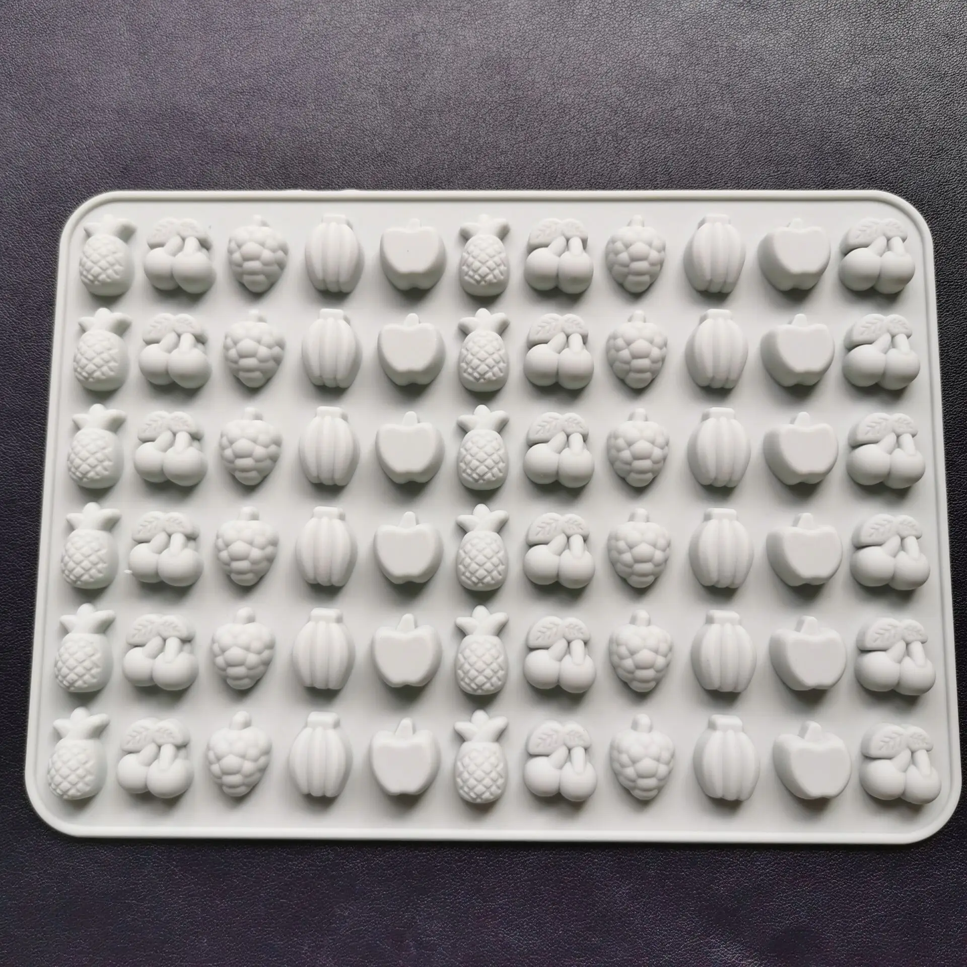 High Quality Food Grade Diy New 66 Cavities Fruit Shaped Jelly Candy