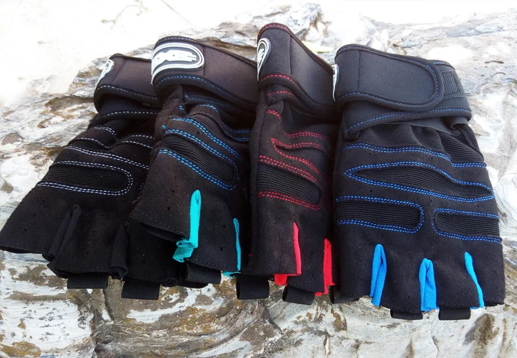 fitness gloves.jpg