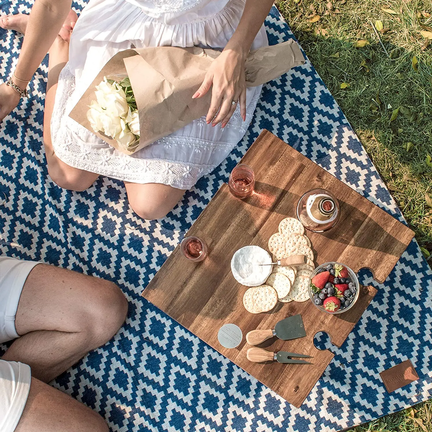 Cheap Outdoor Camping Beach Mat Wool Waterproof Picnic Blanket Woven