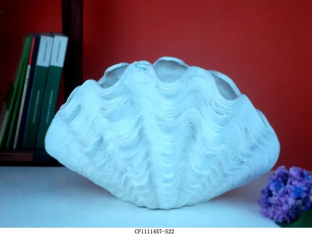 Collection Clam Shell Conch Vase for Garden Home Decor Wholesales Artificial Resin Available Polyresin Tabletop Vase Nature manufacture