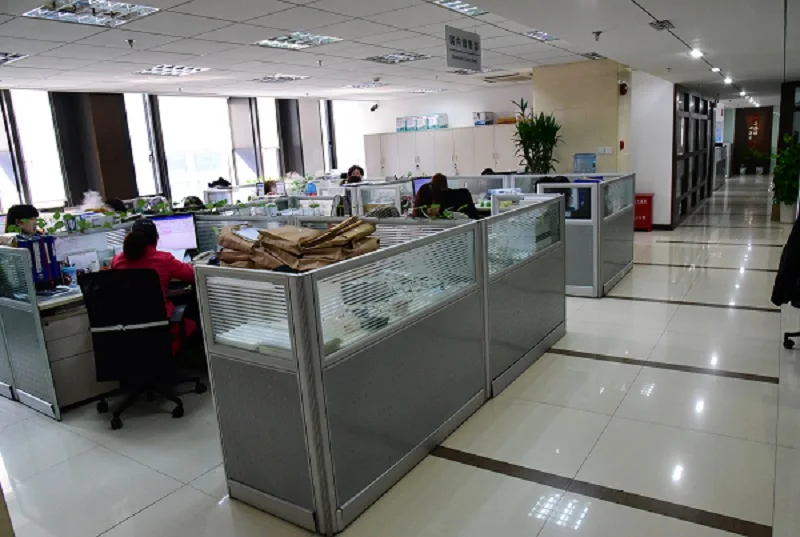 Office-03.jpg