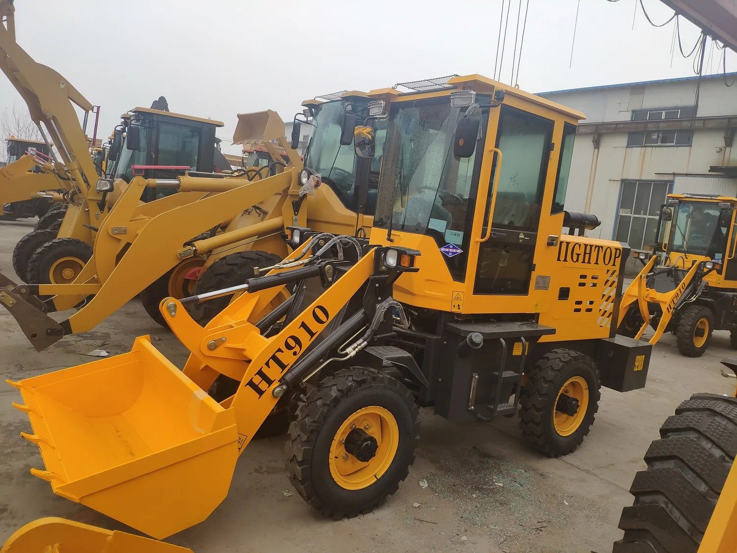 hightop 品牌 ht910 型号迷你 payloader 轮式装载机