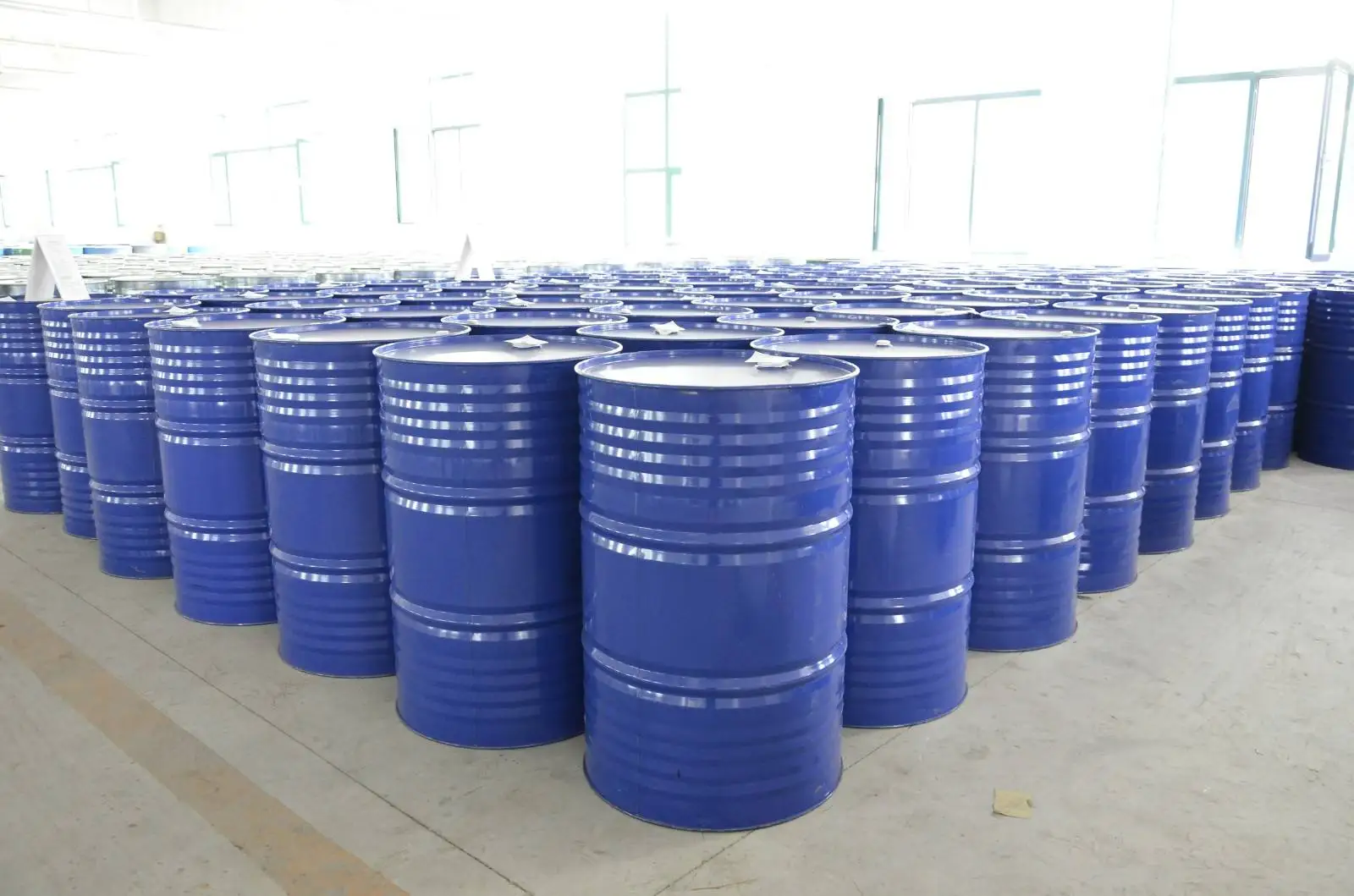 Перхлорэтилен высший сорт ту 6-01-956-86. Перхлорэтилен для химической чистки. Растворитель тетрахлорэтилен. 127 18 4. Перхлорэтилен высший сорт ту 6-01-956-86 производитель.