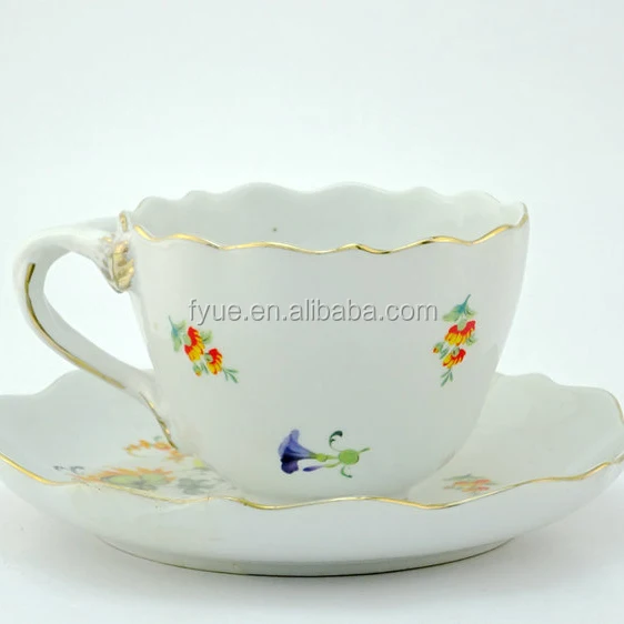 Elegant European Style Gold Rim Ceramic Tea Cup Saucer Set High Quality Minimalist Floral Decal Coffee Cups Wholesale Hotsale manufacture