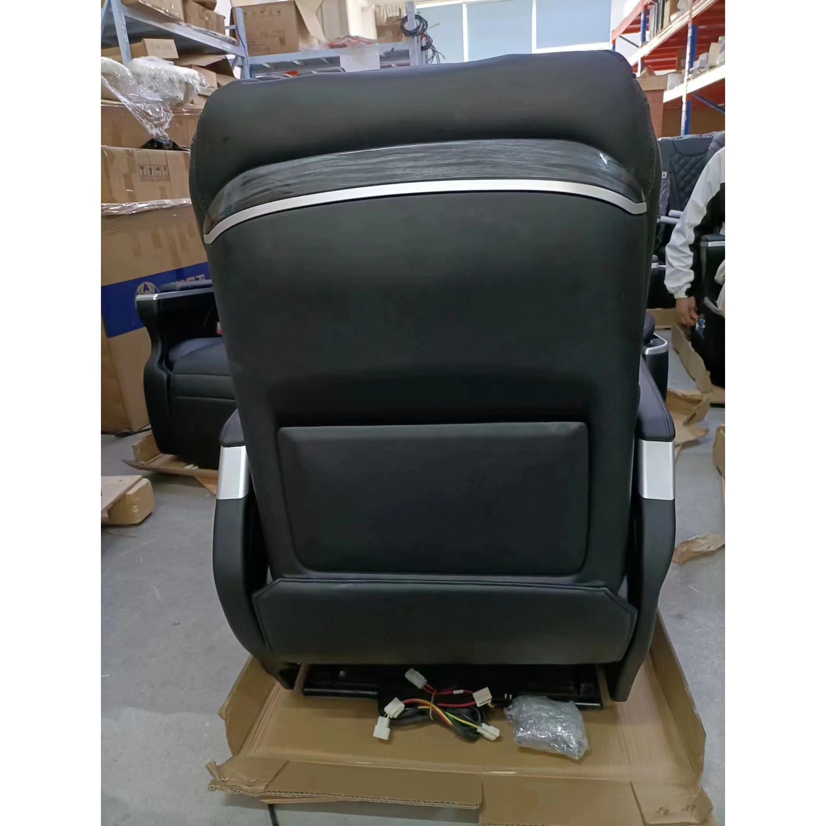 Luxury Custom Van Passengers Captain Seats Car Interior For Mercedes Sprinter Interior