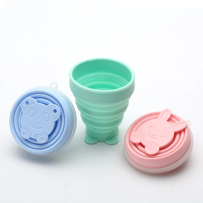 Food grade silicone cup for baby portable floding cup with cover