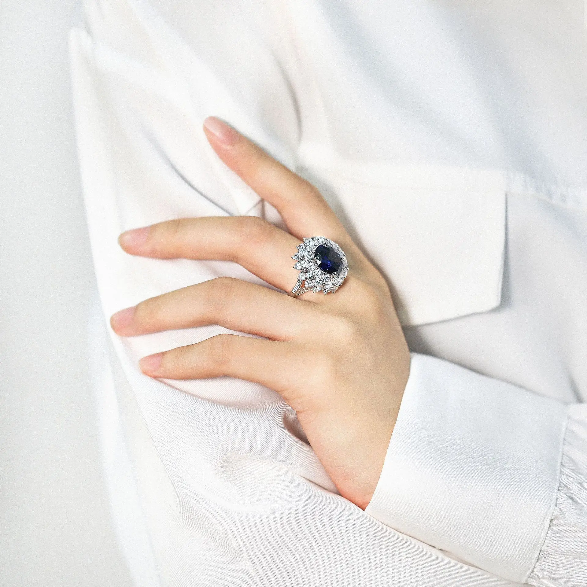 Micro Inlay 6-Karat Cultivation Sapphire S925 Sterling Silver Lab Diamond Ring Fine for Women