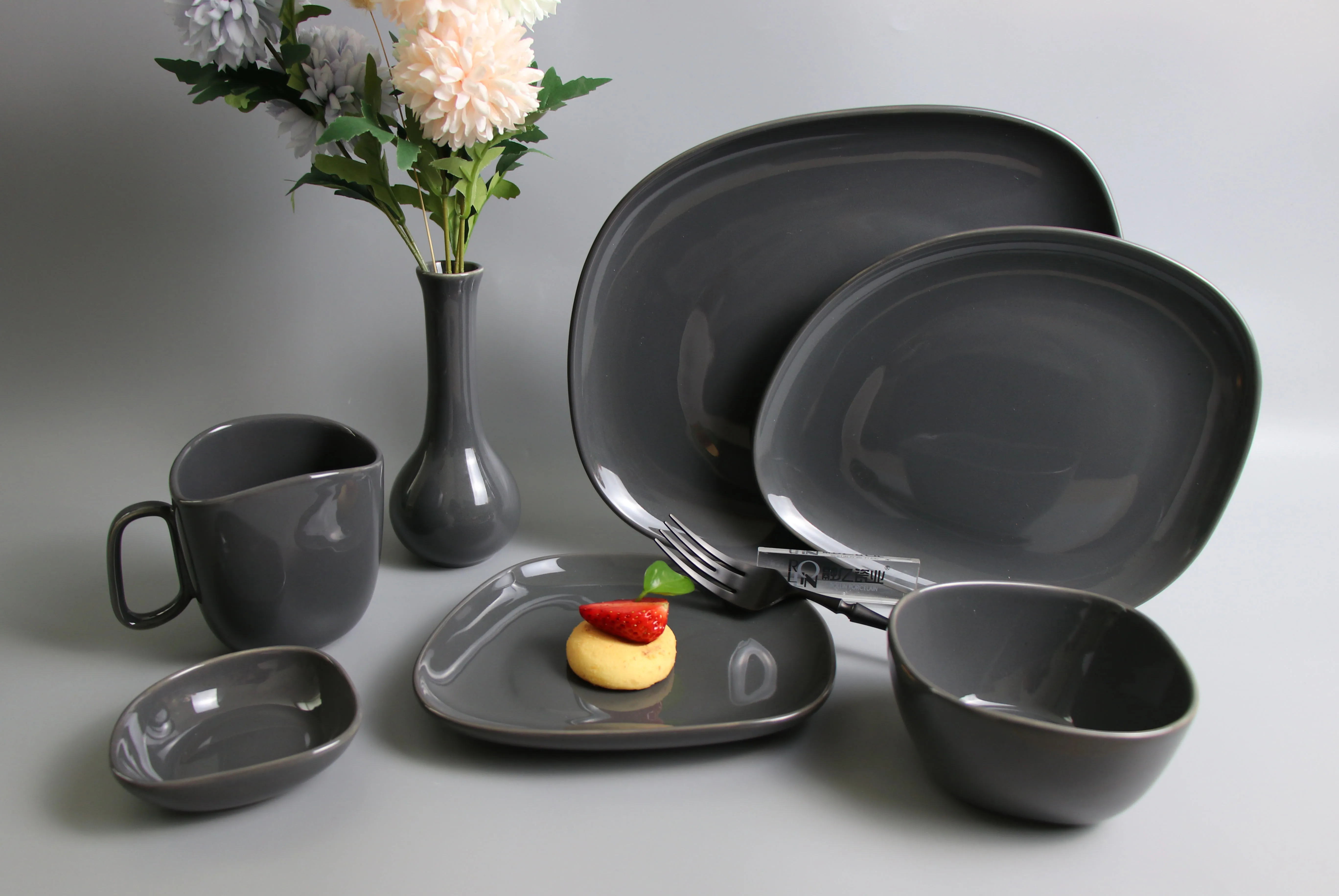 New Design Dinner Set Irregular Dinner Plate Grey Dinnerware For