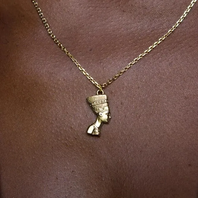 Nefertiti necklace store gold