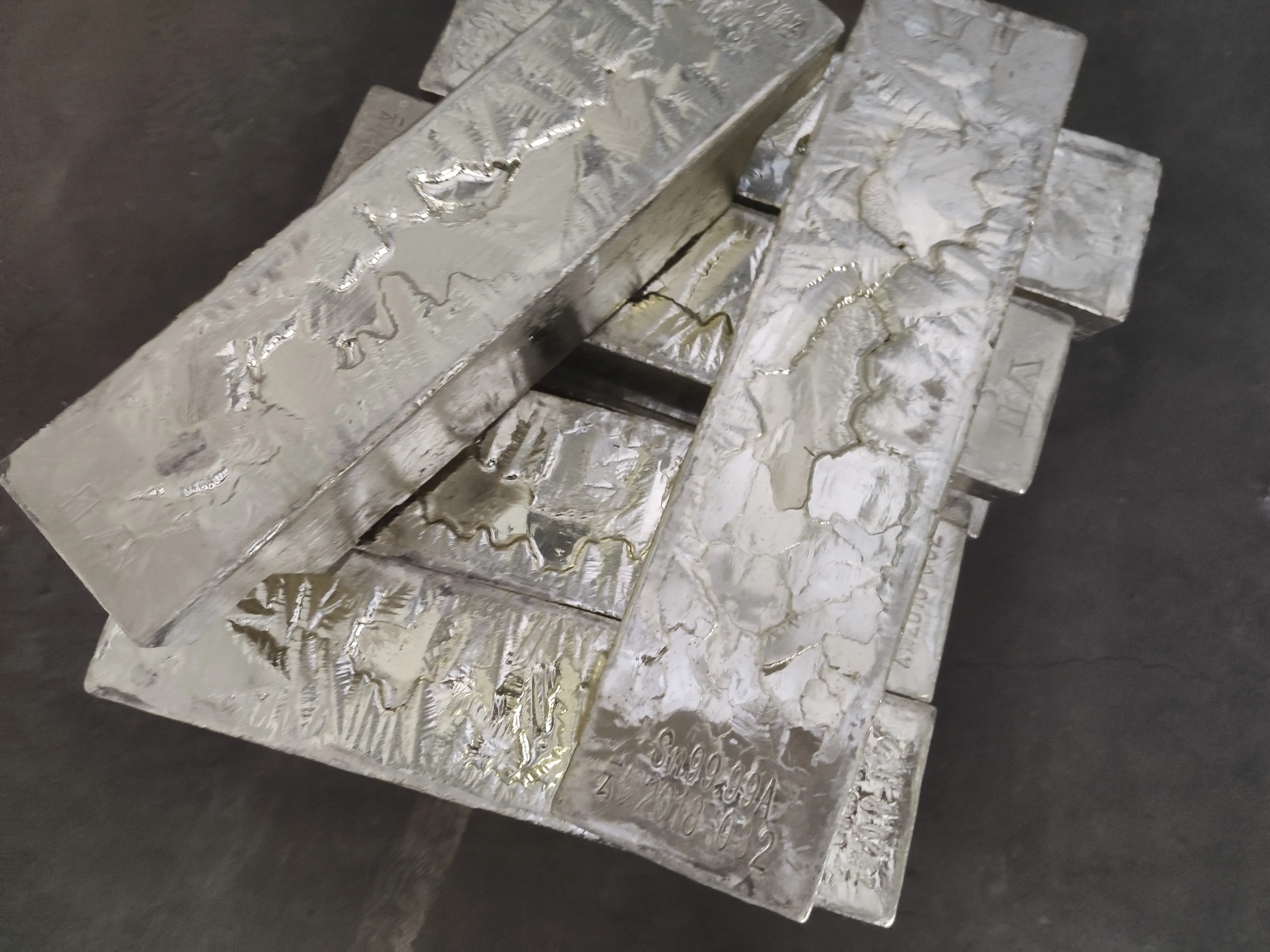 Tin Ingots Buy Tin Ingots For Sale Pure Tin Ingot 99 99 Tin Ingots   He0253b0ac4814c3182d66949a3b275d96 