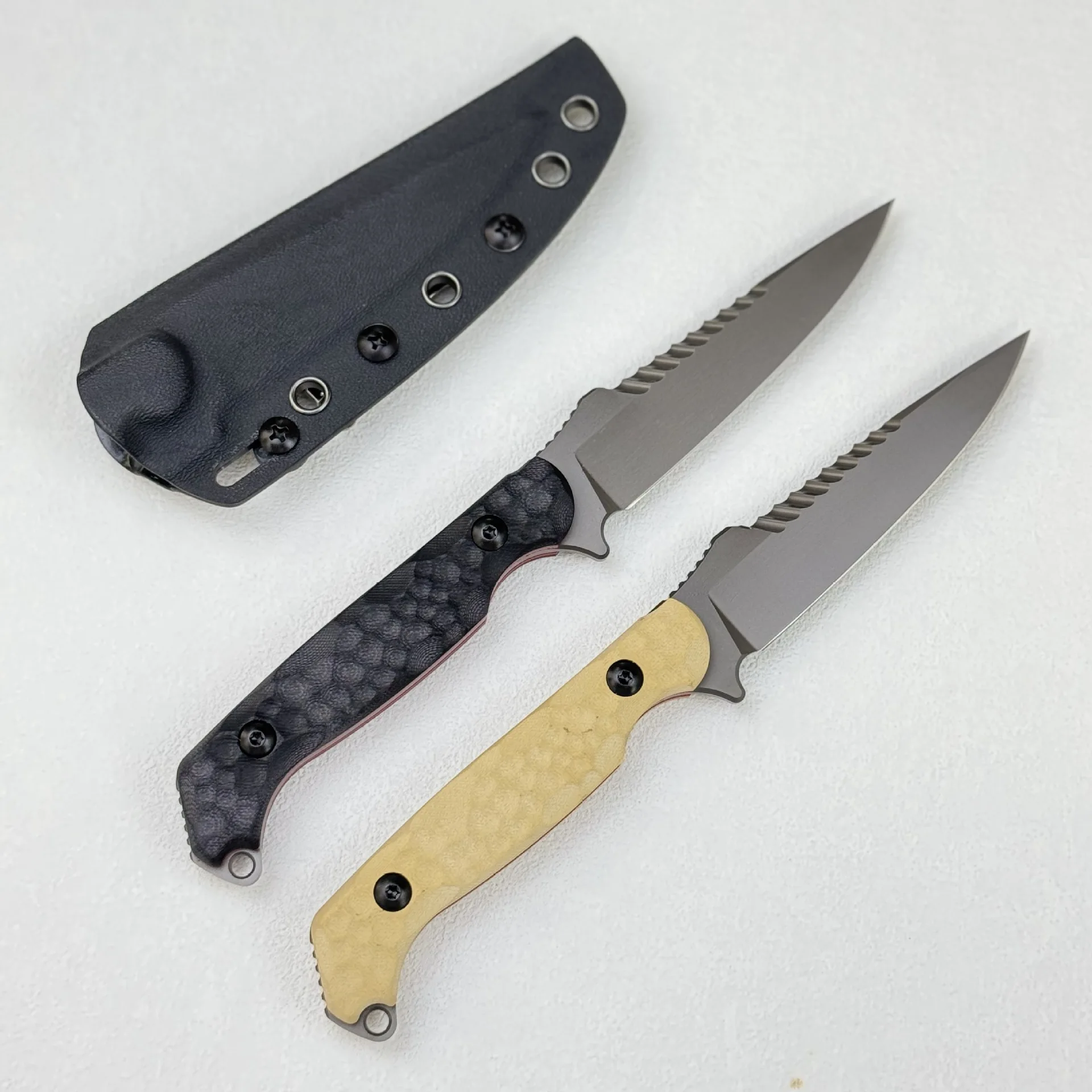 Outdoor kniv med fast blad til camping og overlevelse_voghion.com