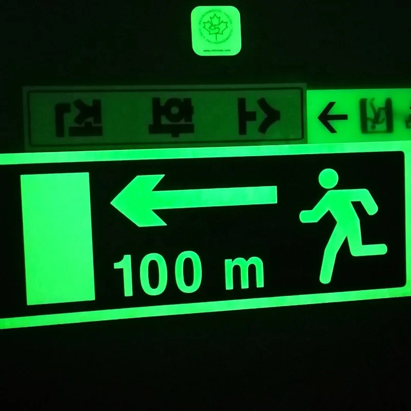 高亮度自发光交通标志牌