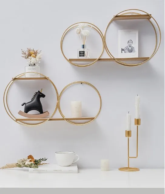 Sitting Room Of Europe Type Style Restores Ancient Ways Originality Wall Hangs Iron Rack