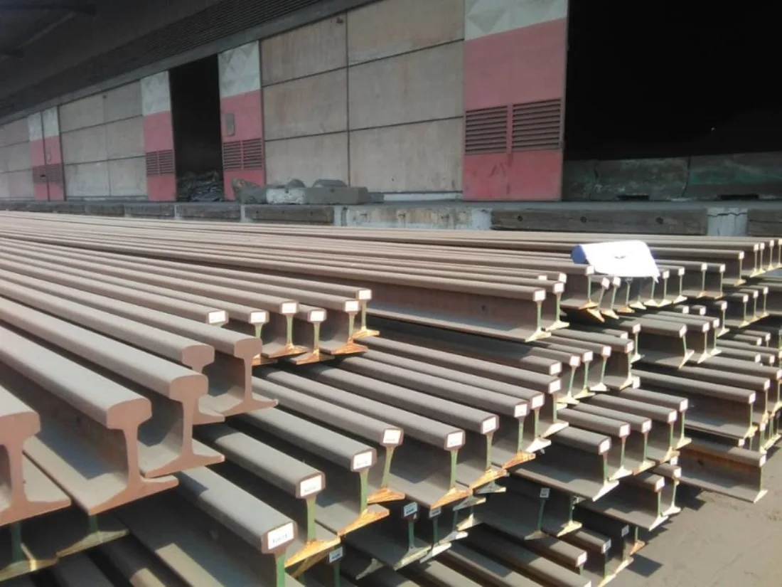 Factory Warehouse Supply Best Quality Used Rails Scrap R50 R65 Rail Track Metal Railway for Sale