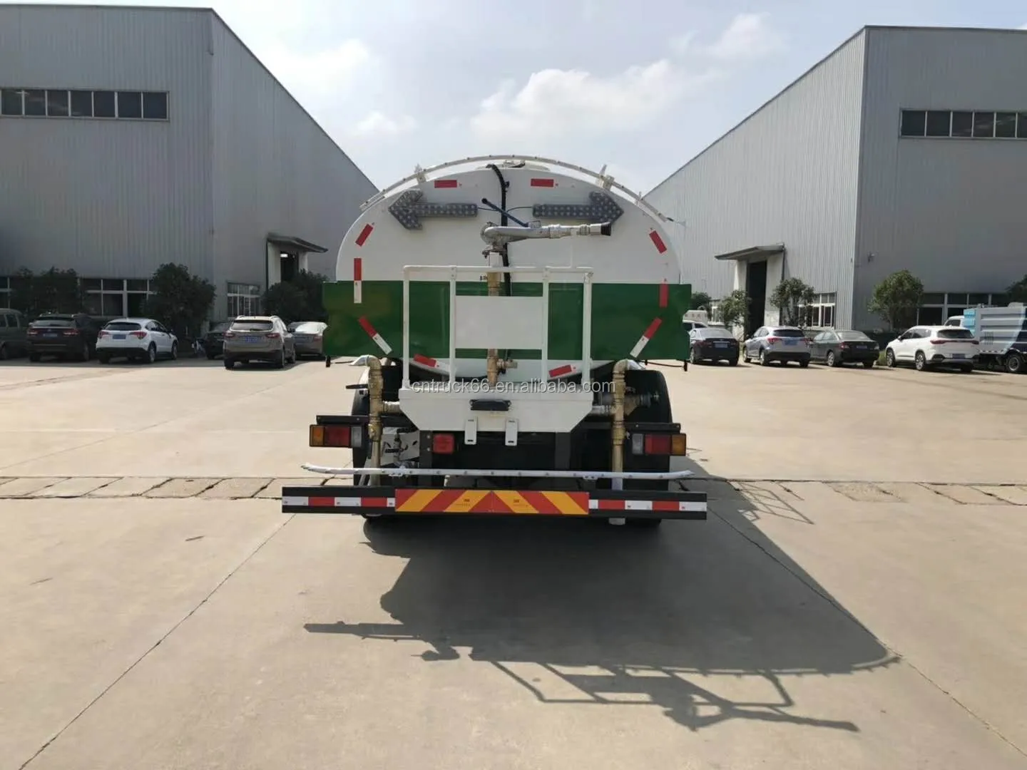 4x2 I-SUZU road cleaning truck