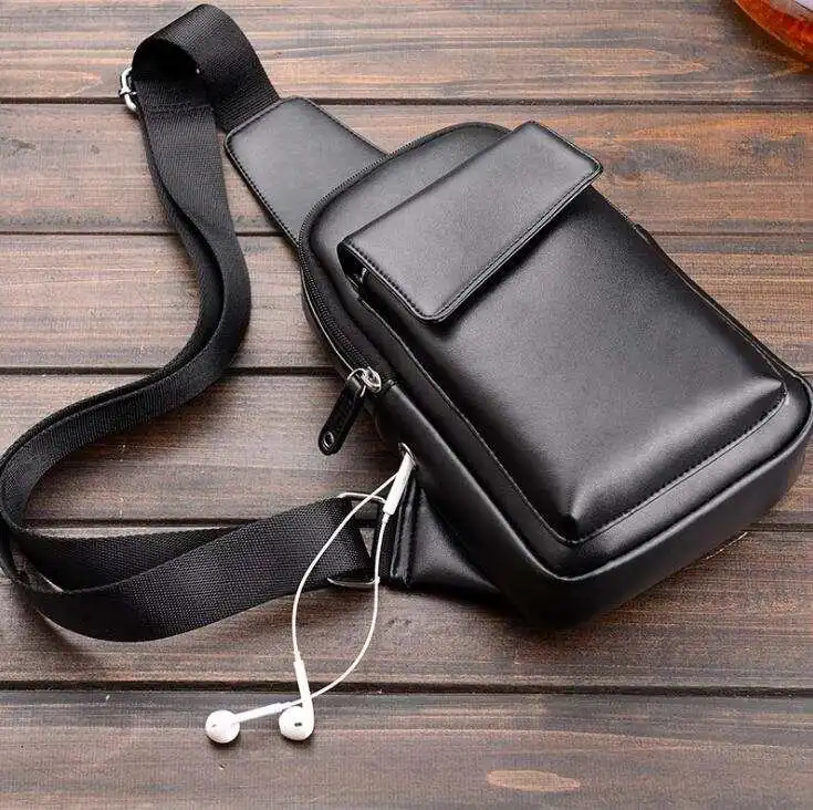 Wholesale men's new casual small chest bag personality wild shoulder travel messenger bag factory direct sales
