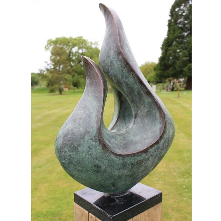 技术: 失蜡铸造工艺 厚度: 超过 6 毫米 (取决于雕塑的大小可以调