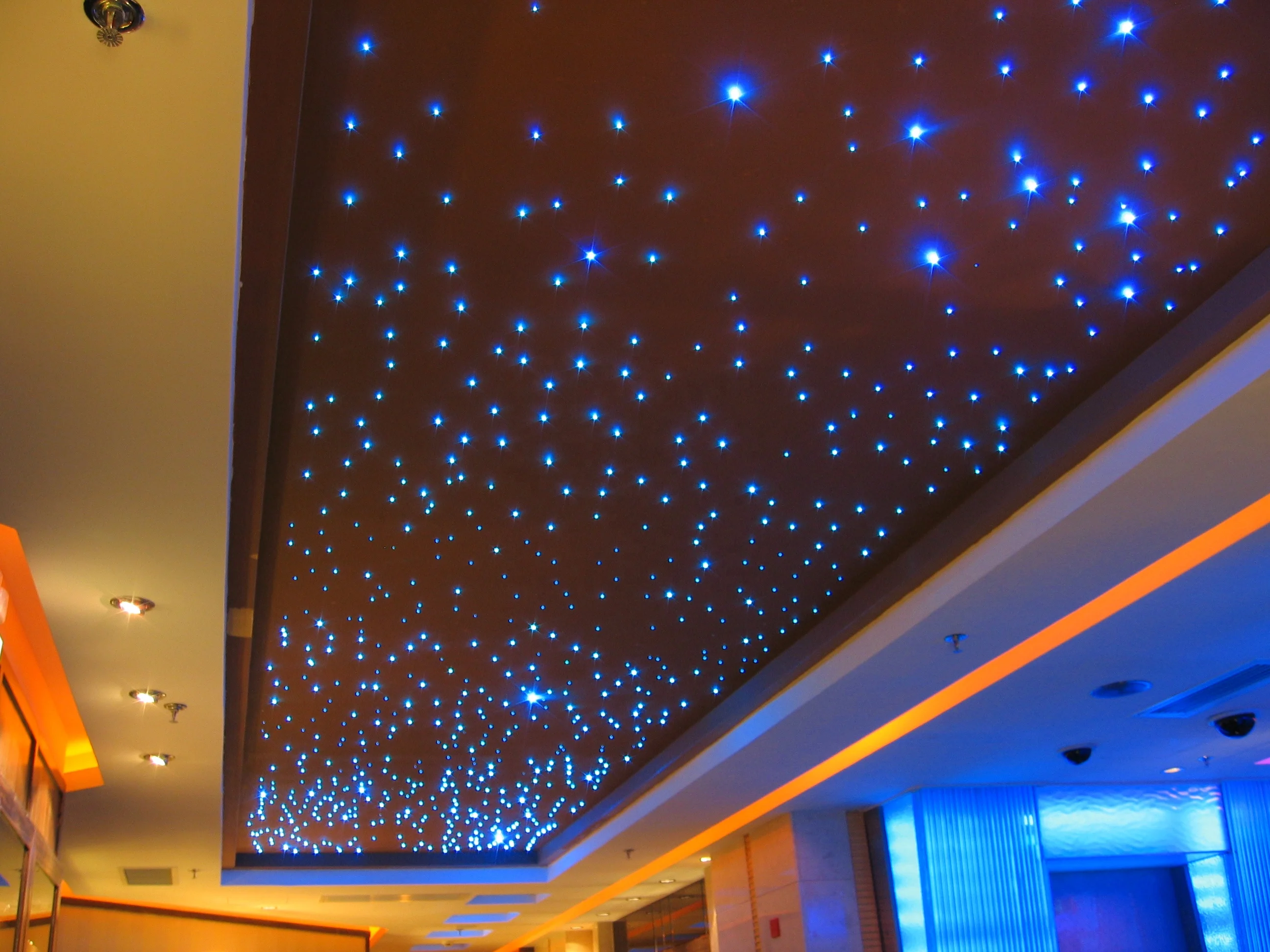 Натяжной потолок светодиоды. Навесные потолки с подсветкой. Натяжной потолок звездное небо. Подвесной потолок с подсветкой. Натяжные потолки с подсветкой.