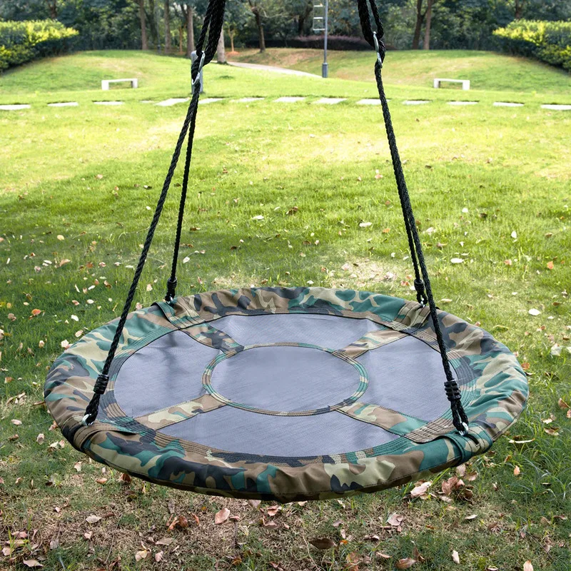 露台圆形巢碟树秋千为孩子们