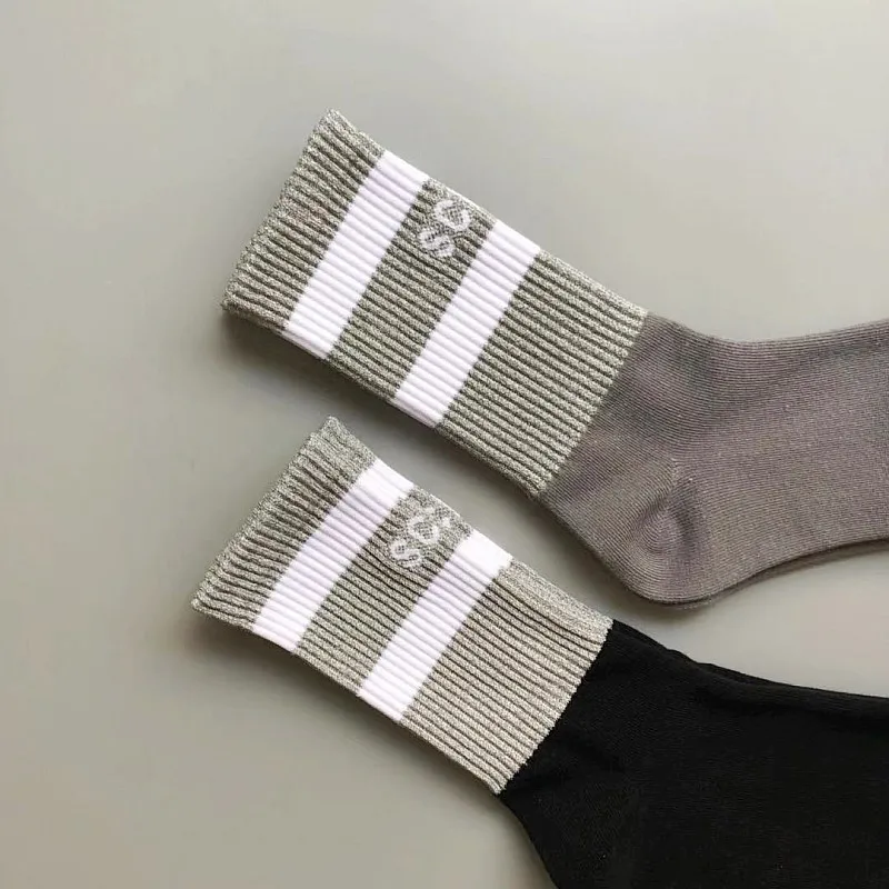 闪亮发光压缩夜灯定制反光街头运动袜子在深色袜子中发光,用于夜间