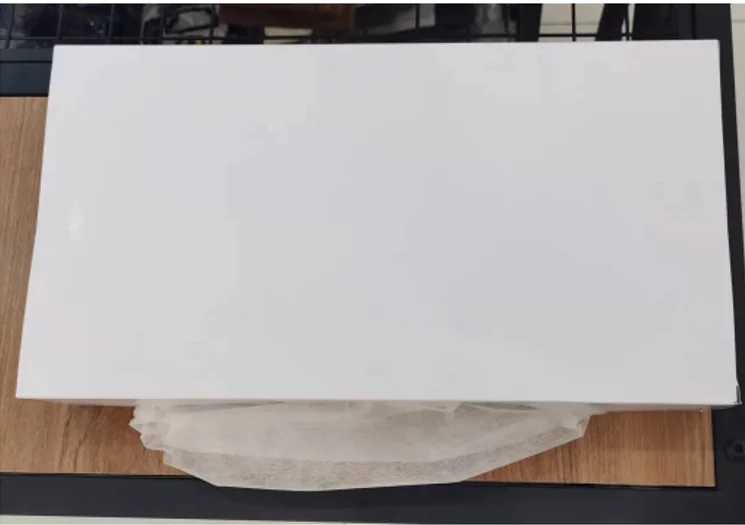 Nonwoven Disposable Makeup Protector Clothing Garment Stain Guard Hood