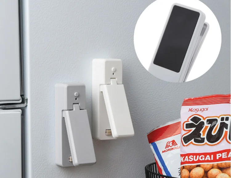 Bag sealer with magnet.png