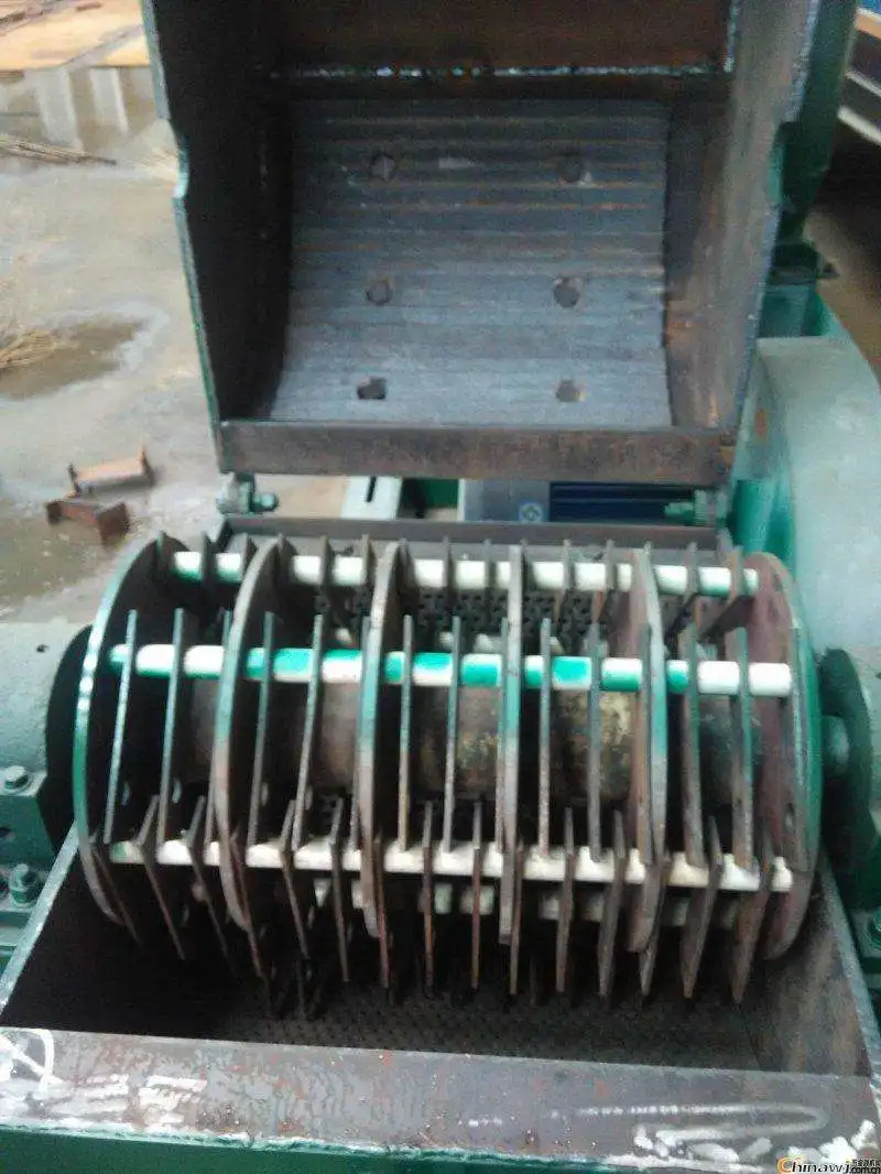 Small Chipper Sawdust Log Making Wood Crusher Machine - Buy Small Wood