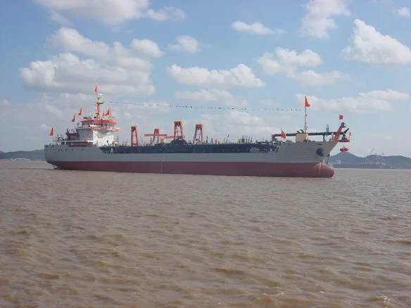 7000CBM TSHD barge.cc.jpg