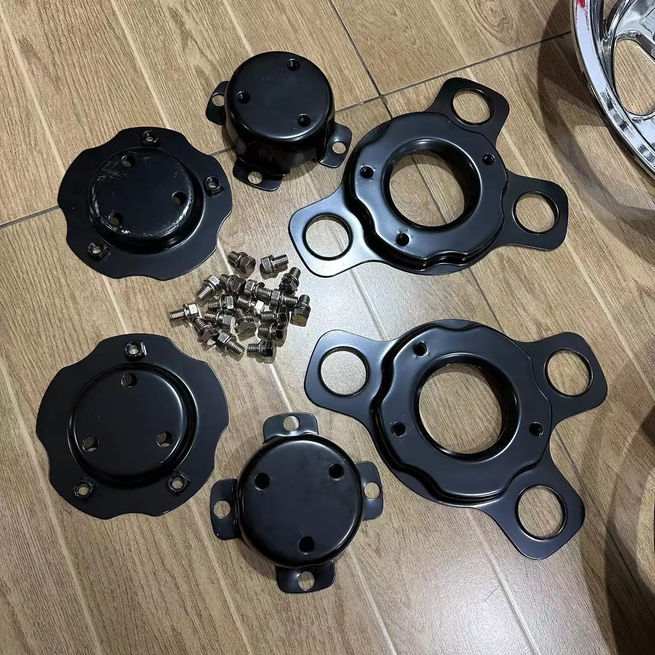 GHCD New Product High Quality/ Factory Price/ Japanese Truck Chrome-plated Wheel Cover for Mitsubish Canter05/10 factory