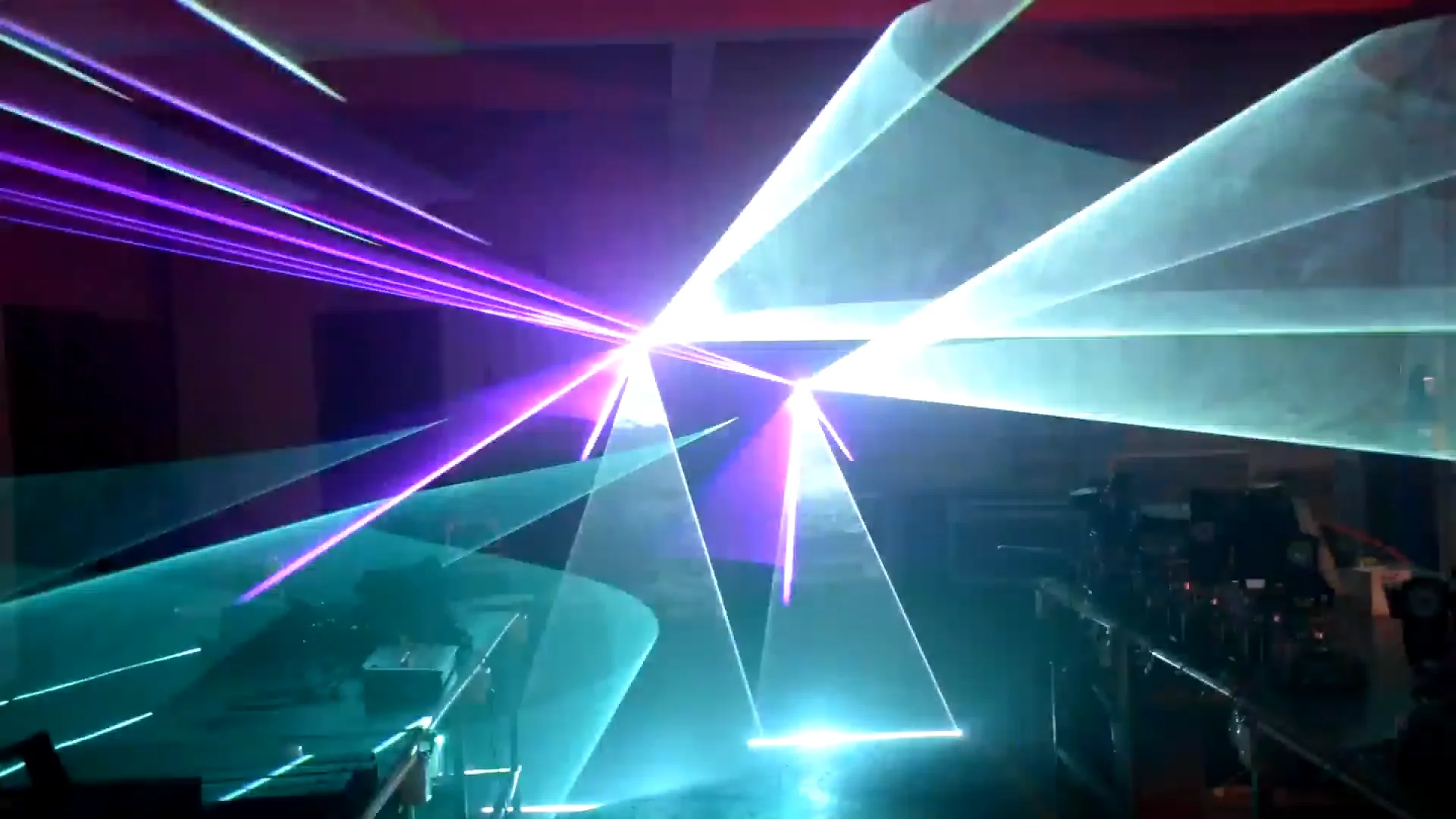 лазерный проектор ql-2110.