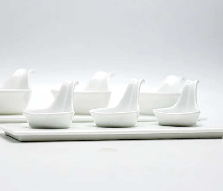 Wholesale Good Quality Restaurant Tableware Sauce White Porcelain Serving Plate Tray Bowls Sets Snack Ceramic Dishes with Handle