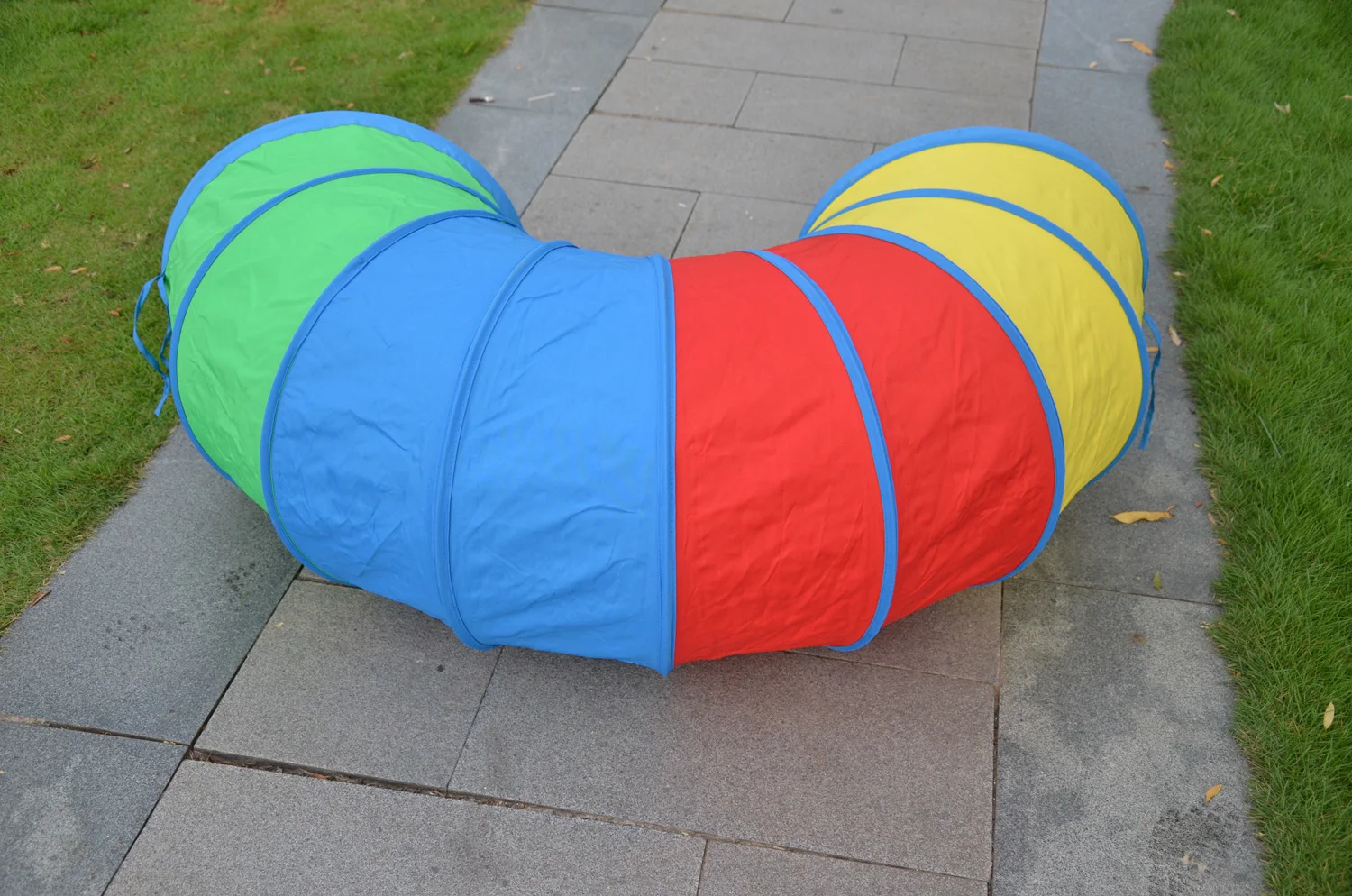 Children Tunnel Crawl Tube Baby Toys Rainbow Caterpillar Burrow Tunnel