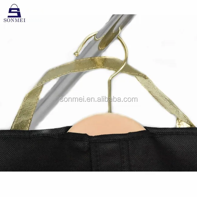 garment bag with handle